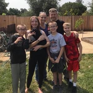 Meet your Posher, Liz